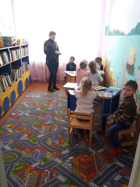 Відвідали бібліотеку і відгадували загадки з Галиною Степанівною